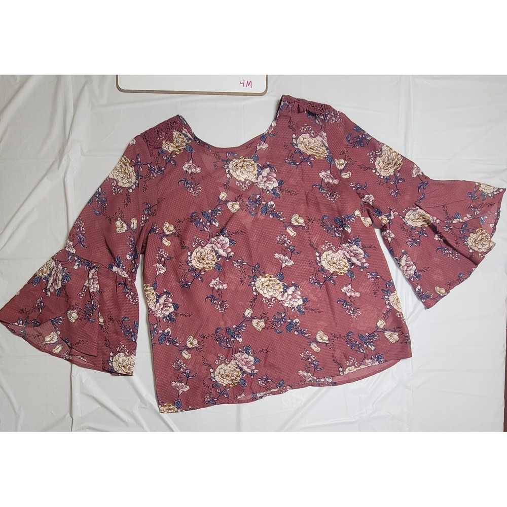 Womens Jolt 3/4 sleeve blouse, frill sleeves. Size large